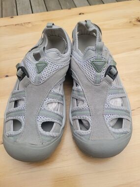 Avia Women's Light Gray and Green Sport Sandals